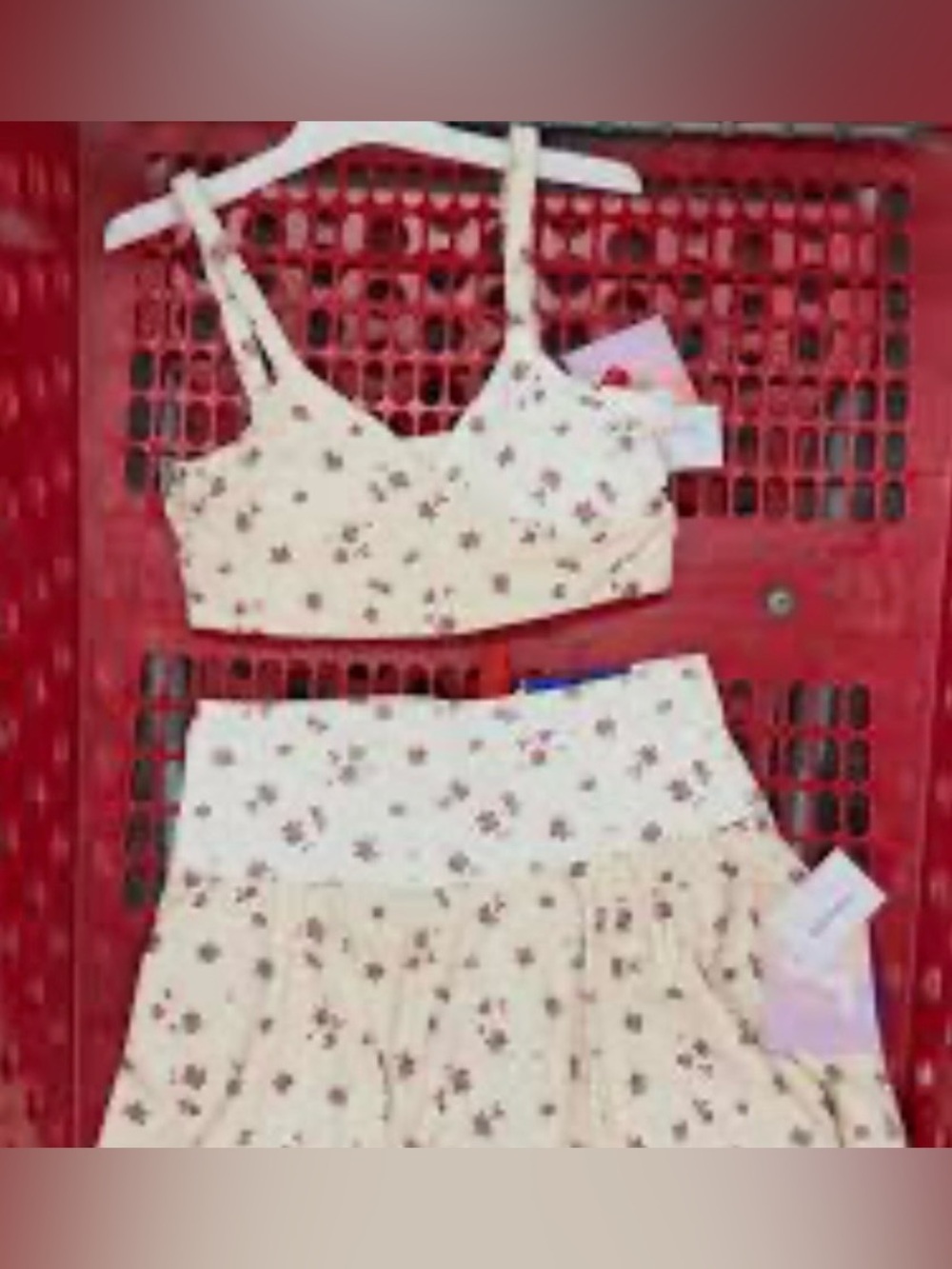 JoyLab Crossover Sports Bra Cream (not pink) Floral - Skirt not included - Sz M